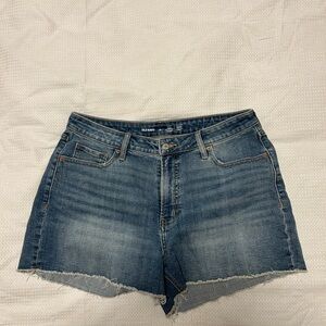 Old Navy Women's Curvy Denim Shorts